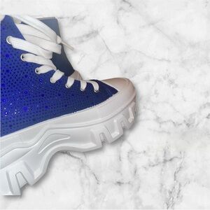 AZALEA WANG LIBBIE
EMBELLISHED
SNEAKER IN BLUE